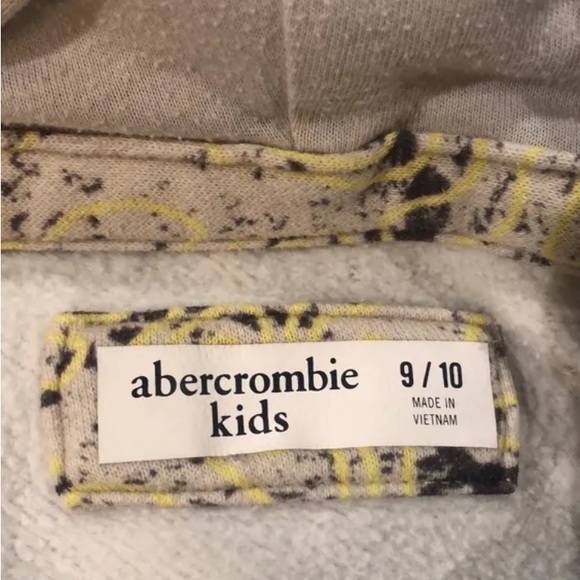 🥳Abercrombie kids hoodie. Size 9/10 - Picture 5 of 5
